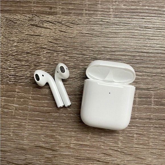 1st Generation Air Pods Began Apples Wireless Earbud Revolution