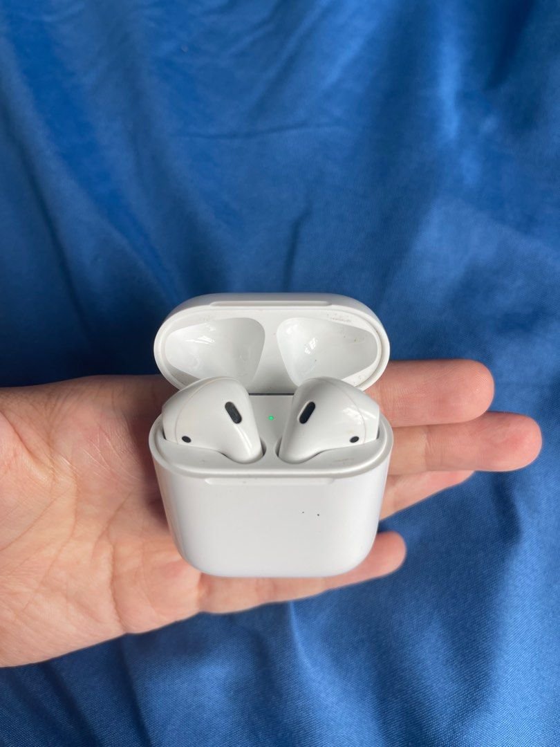 Should You Buy 1st Gen AirPods in [Current Year]? Is It Still
